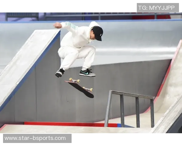 运动赛后复盘上海滑板队与南京滑板队战术分析与表现评估 运动赛后复盘上海滑板队与南京滑板队战术分析与表现评估